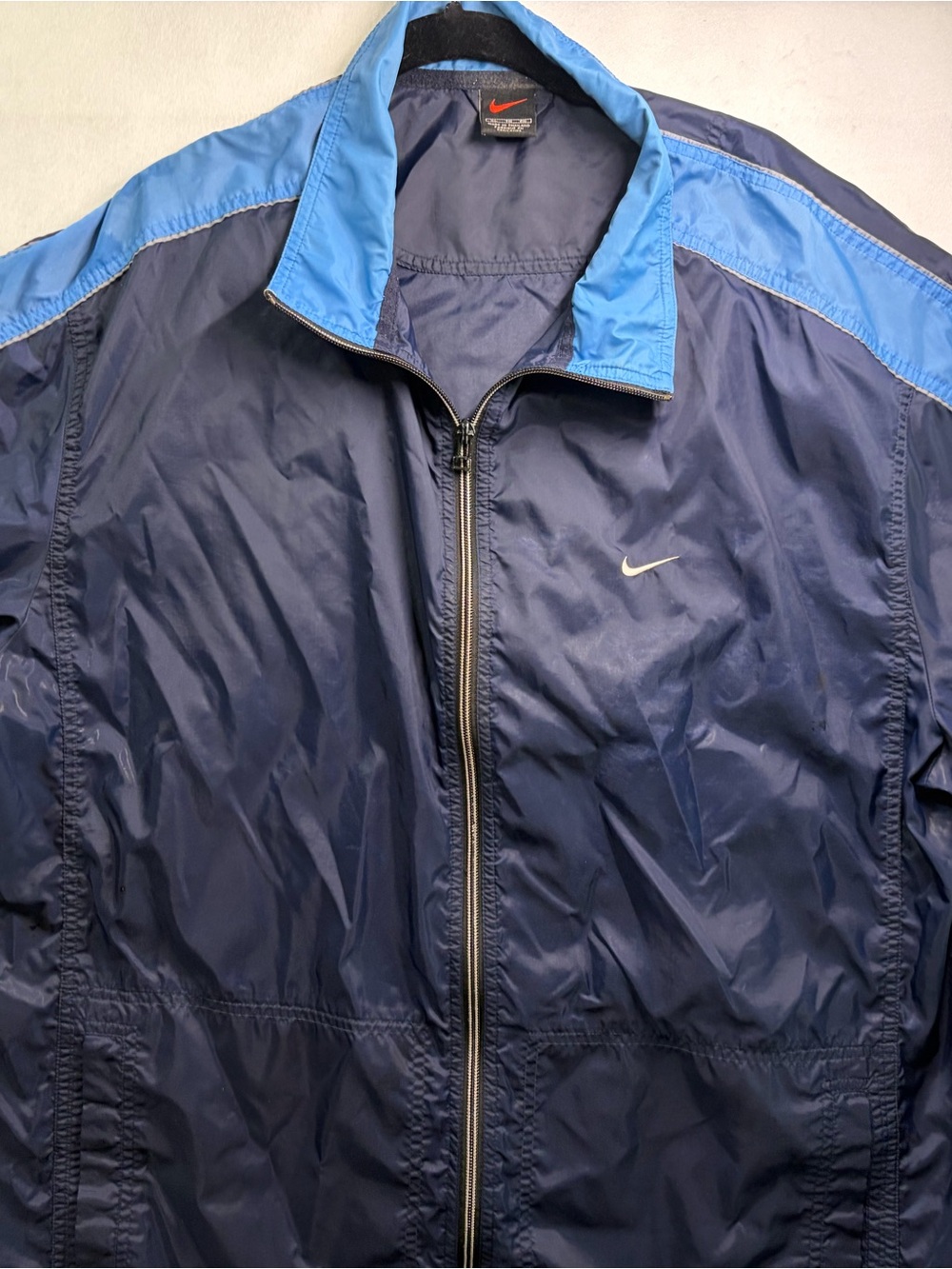Vintage 90’s Nike Men's Navy and Sky Blue Windbreaker Jacket